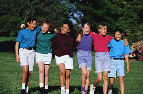 Group of students walking together.